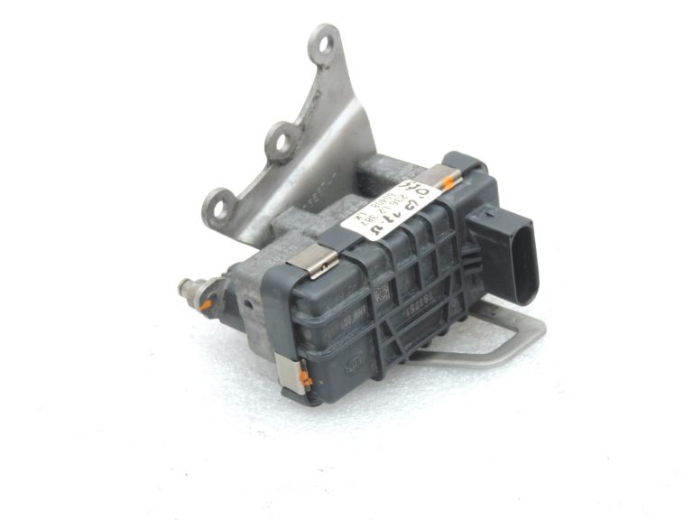BMW E60 E61 M57N2 turbokompresora vadības servomotors Garrett Hella