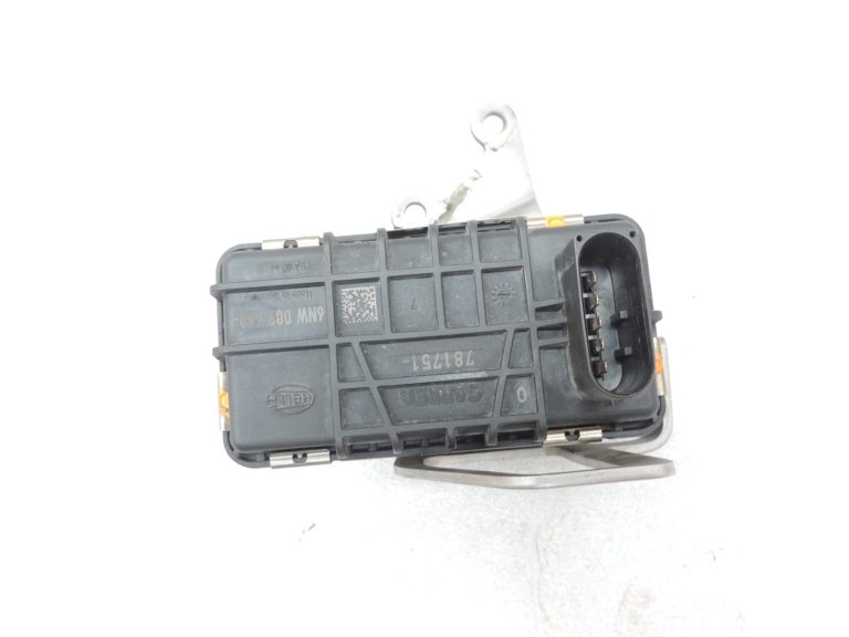 BMW E60 E61 M57N2 turbokompresora vadības servomotors Garrett Hella