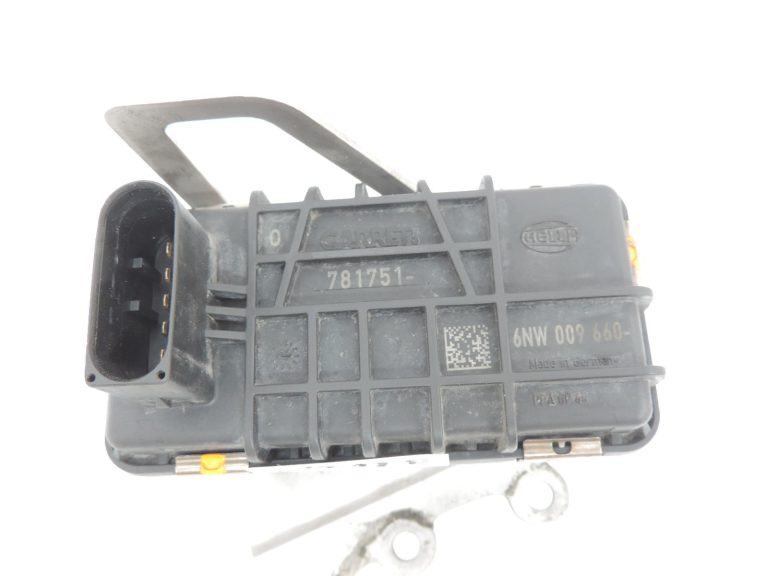 BMW E60 E61 M57N2 turbokompresora vadības servomotors Garrett Hella