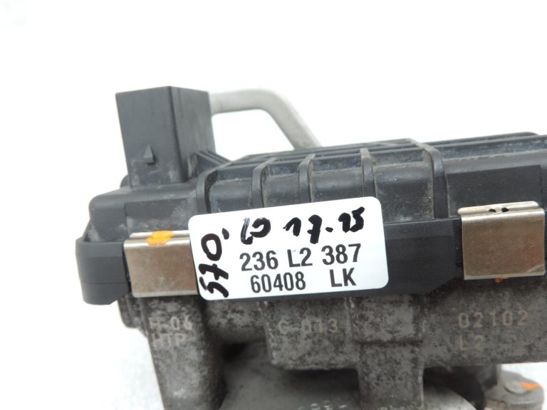 BMW E60 E61 M57N2 turbokompresora vadības servomotors Garrett Hella