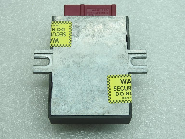 BMW E60 E60 E61 E90 E91 Vadības bloks degvielas sūknis 7229173 6763811 Helbako