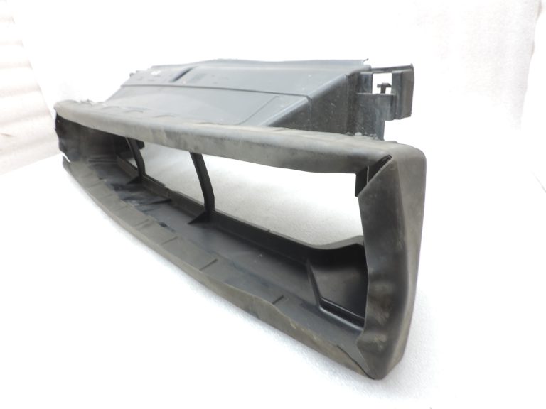 Opel Vivaro B Renault Trafic III starpdzesētāja gaisa kanāls gaisa plūsmas novadīšana 93866584