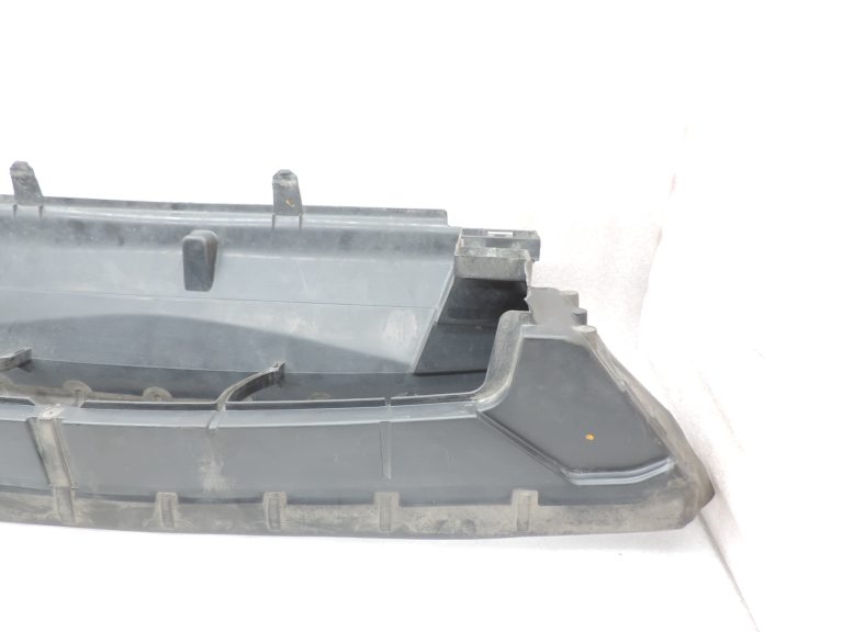 Opel Vivaro B Renault Trafic III starpdzesētāja gaisa kanāls gaisa plūsmas novadīšana 93866584