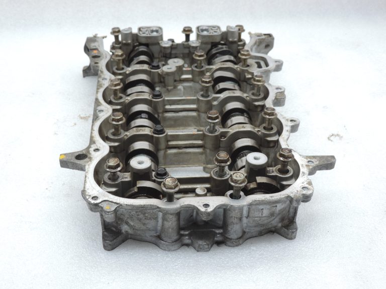 OE Toyota 1,3i benzīns 1NR-FE 16v vārpstas ar vārpstas korpusu 1110347010