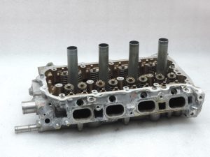 OE Toyota 1,3i benzīns 1NR-FE 16v cilindru galva Engine Head 1110149465