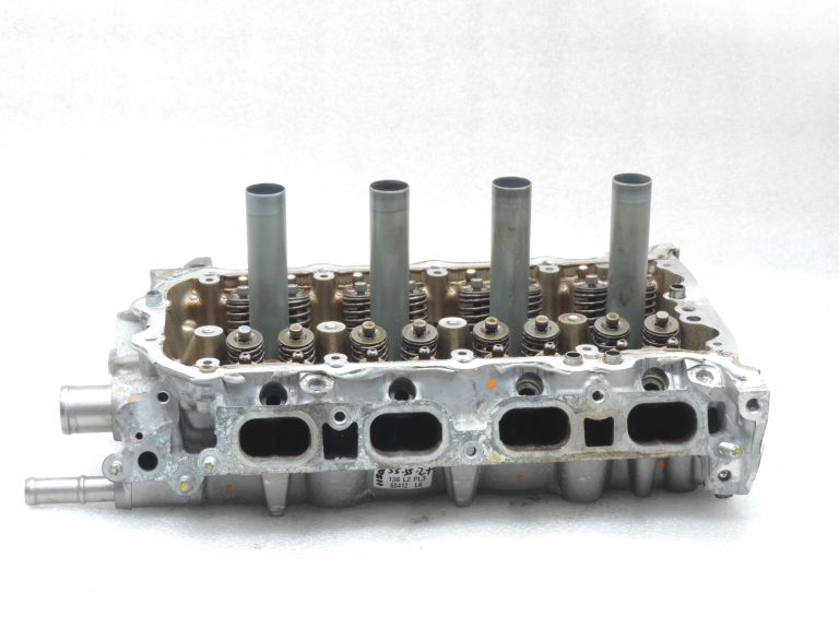 OE Toyota 1,3i benzīns 1NR-FE 16v cilindru galva Engine Head 1110149465
