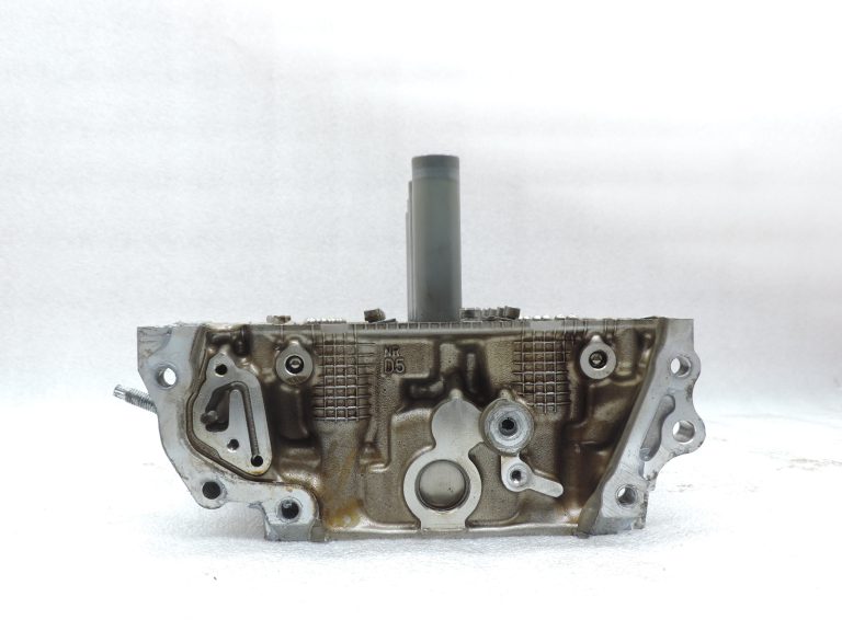 OE Toyota 1,3i benzīns 1NR-FE 16v cilindru galva Engine Head 1110149465