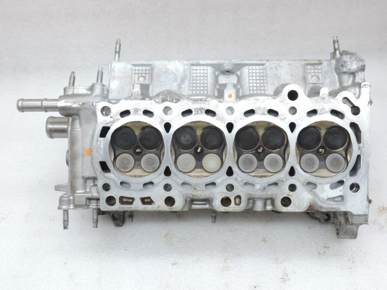 OE Toyota 1,3i benzīns 1NR-FE 16v cilindru galva Engine Head 1110149465