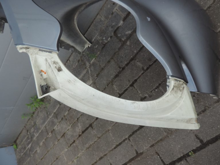 Smart ForTwo W450 kreisais spārns, sudraba krāsā, pārklāts ar sudraba krāsas pārklājumu