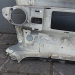„Smart ForTwo W450“ priekšējā bampera vidusdaļa, detaļas sudrabkrāsā, pārklātas ar sudrabkrāsas laku