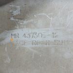 OE Mitsubishi Pajero V68W V64W V65W aizmugurējā kreisā bampera stūre MR548025