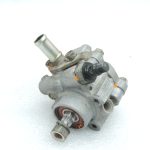 OE Mitsubishi L200 K64T K74T 2,5TD 4D56 stūres pastiprinātāja sūknis MR374897