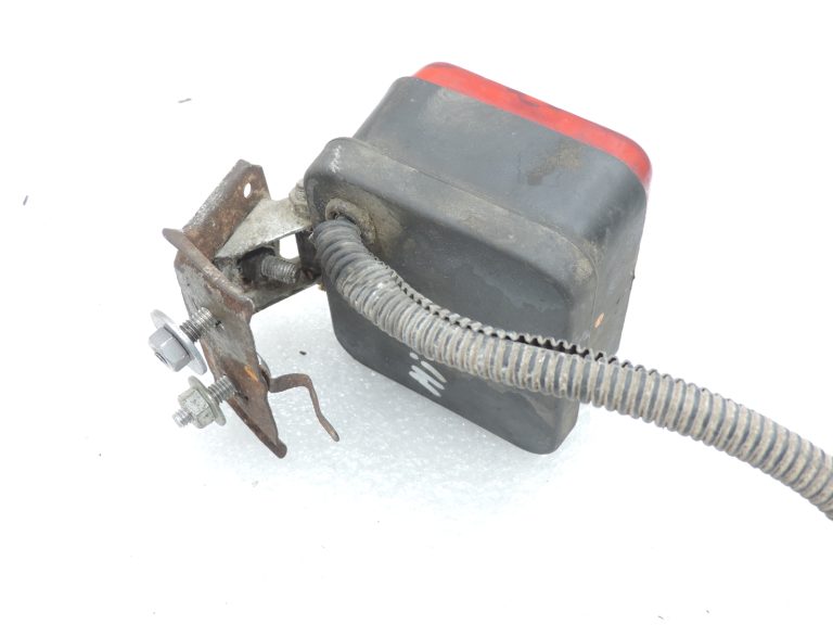 AFTERMARKET Mitsubishi L200 K7 K6 aizmugurējais miglas lukturis MR296241