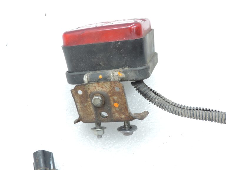 AFTERMARKET Mitsubishi L200 K7 K6 aizmugurējais miglas lukturis MR296241