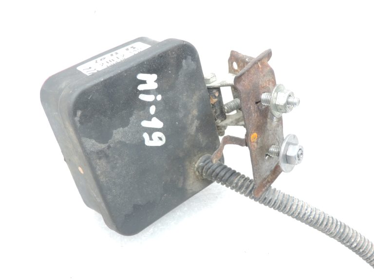 AFTERMARKET Mitsubishi L200 K7 K6 aizmugurējais miglas lukturis MR296241