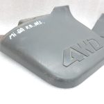 Mitsubishi L200 K74T K75T aizmugurējie dubļu aizsargi (kreisais + labais) MR109291 MR109292