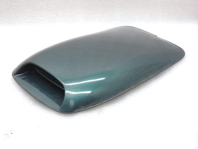Mitsubishi L200 K64T K74T motora pārsega gaisa ieplūdes atvere MR144837 Hood air scope