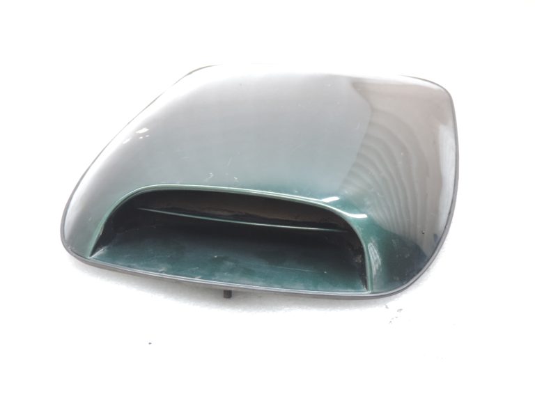 Mitsubishi L200 K64T K74T motora pārsega gaisa ieplūdes atvere MR144837 Hood air scope