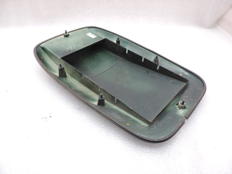 Mitsubishi L200 K64T K74T motora pārsega gaisa ieplūdes atvere MR144837 Hood air scope