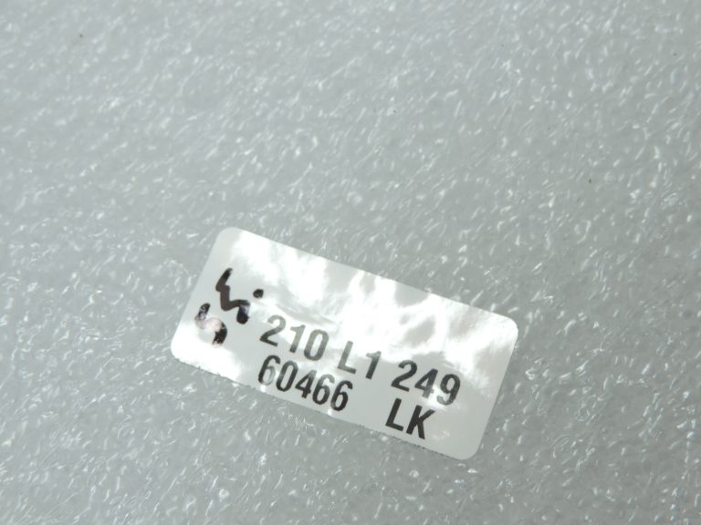 Mitsubishi L200 K74T sadales kārbas pārnesumu svira 4WD MR232103
