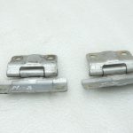 Mitsubishi L200 K62T K64T K74T K75T bagāžnieka durvju eņģe MR143216