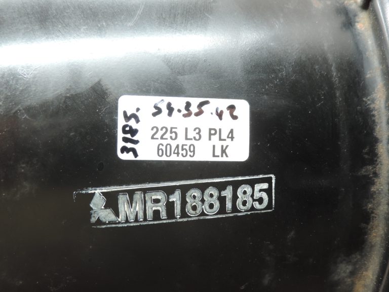 Mitsubishi L200 K64T K74T gaisa filtra kārba MR188185