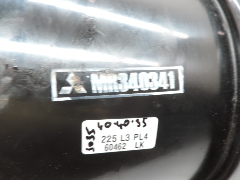 Mitsubishi L200 K64T K74T gaisa filtra kārba MR340341