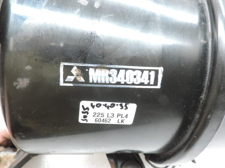 Mitsubishi L200 K64T K74T gaisa filtra kārba MR340341