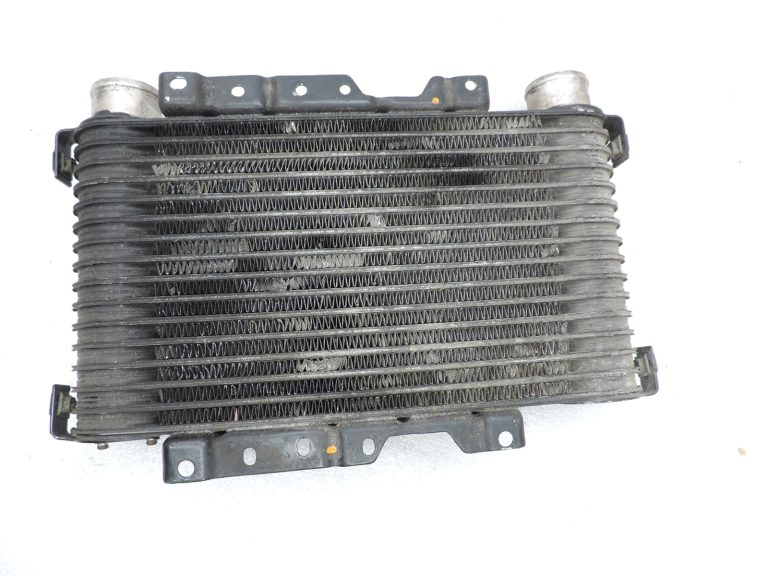 Mitsubishi L200 2,5TD 4D56 K74T V46W V44W V26W starpdzesētājs MD158600