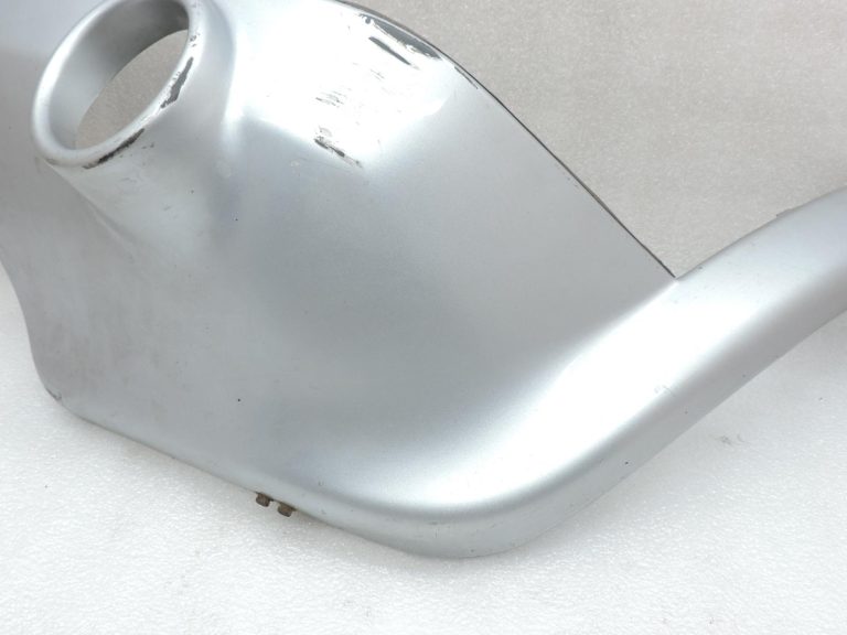 Mitsubishi L200 K74T priekšējā bufera apakšējais kreisais stūris MZ313239