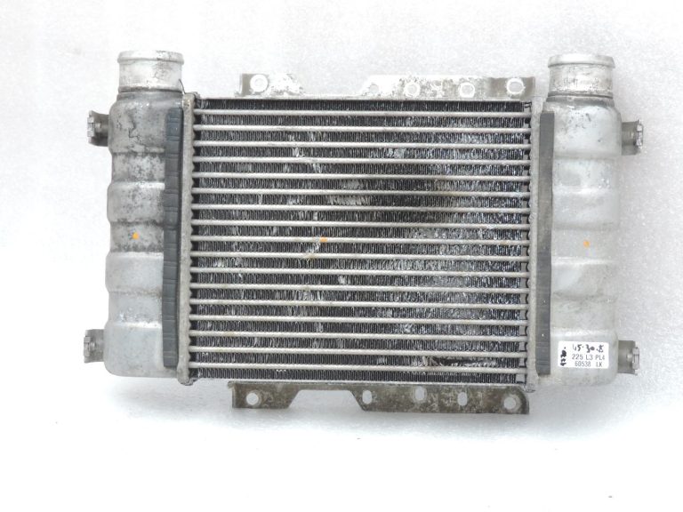 Mitsubishi L200 2,5TD 4D56 K64T K74T starpdzesētājs 1530A018 Intercooler