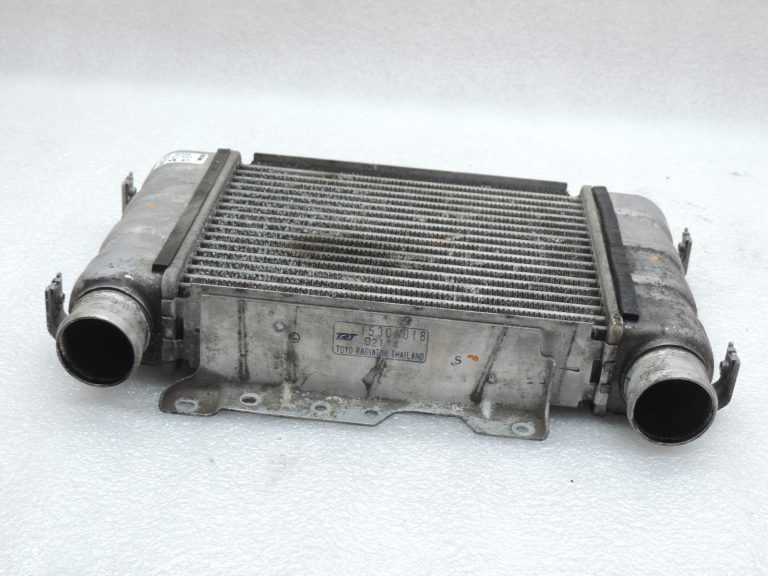 Mitsubishi L200 2,5TD 4D56 K64T K74T starpdzesētājs 1530A018 Intercooler