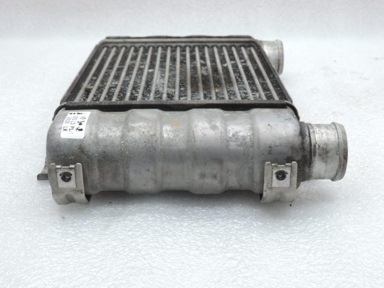Mitsubishi L200 2,5TD 4D56 K64T K74T starpdzesētājs 1530A018 Intercooler