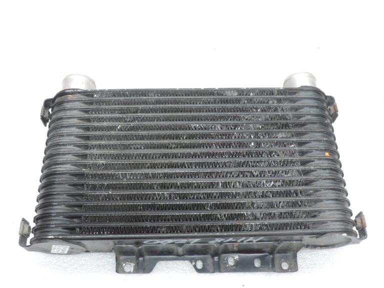 Mitsubishi L200 2,5TD 4D56 K64T K74T V44W starpdzesētājs (Intercooler) MR552982