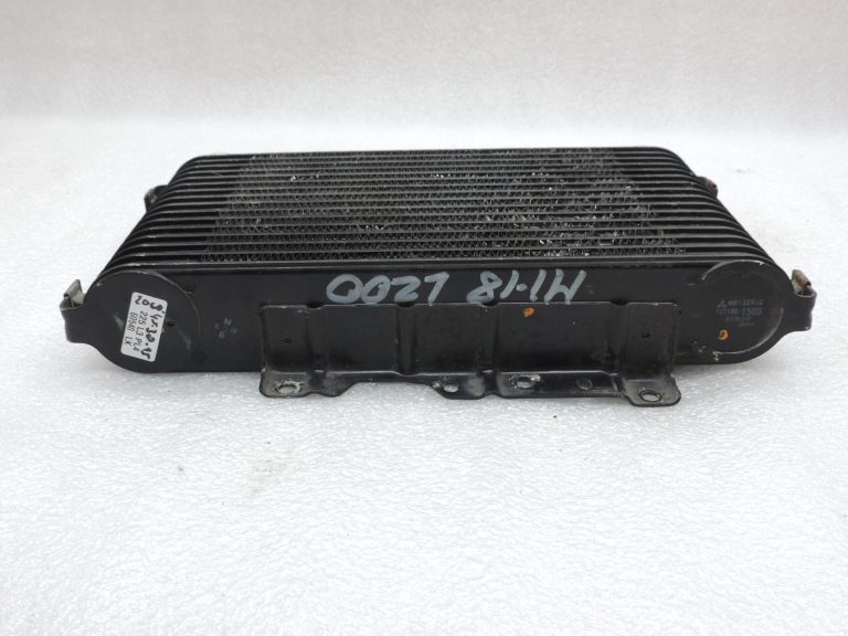 Mitsubishi L200 2,5TD 4D56 K64T K74T V44W starpdzesētājs (Intercooler) MR552982