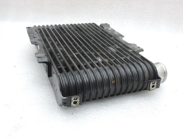 Mitsubishi L200 2,5TD 4D56 K64T K74T V44W starpdzesētājs (Intercooler) MR552982