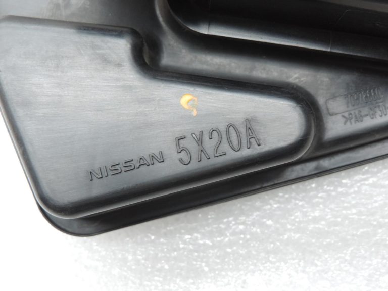 Nissan Navara II D40 3.0DCi V6 V9X Ieplūdes gaisa ieplūdes kanāla amortizators 165765X20B