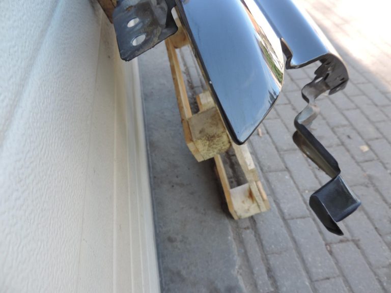 Nissan Navara II D40 priekšējais kreisais spārns, Ferbe GN0, melns, F31014X0MA