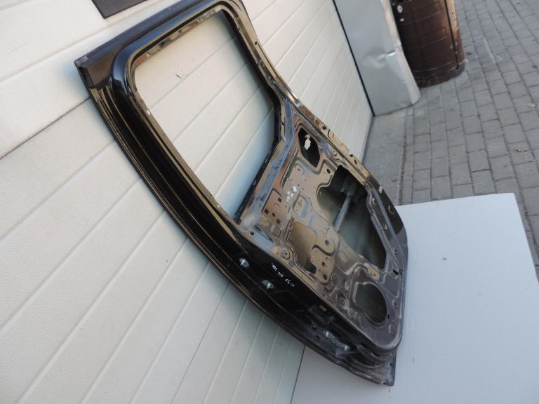 Nissan Navara II D40 aizmugurējā labā durvja rokturis GN0, melns 82101EB30J