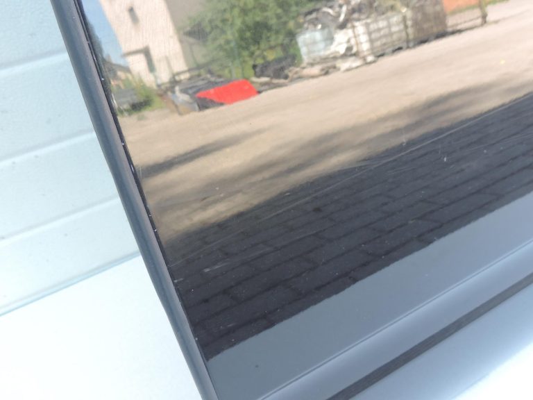 Nissan Navara II D40 aizmugurējā kreisā durvju rokturis GN0, melns 82101EB30J