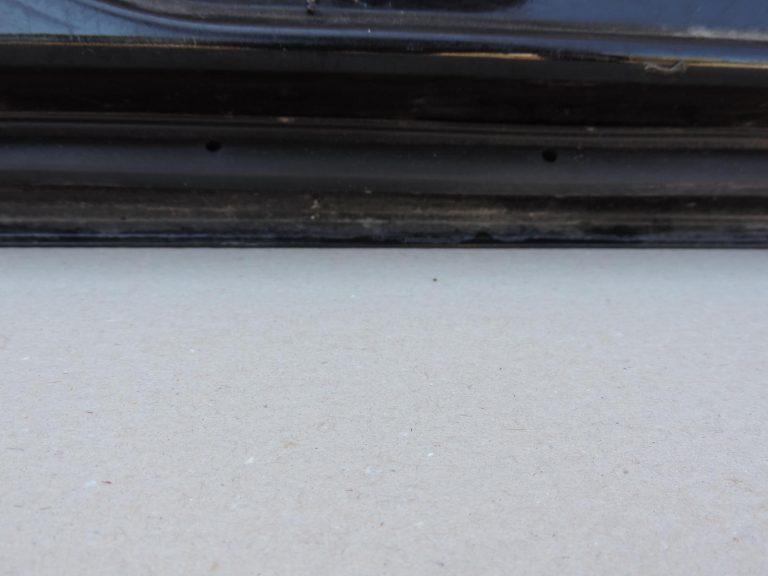 Nissan Navara II D40 aizmugurējā kreisā durvju rokturis GN0, melns 82101EB30J