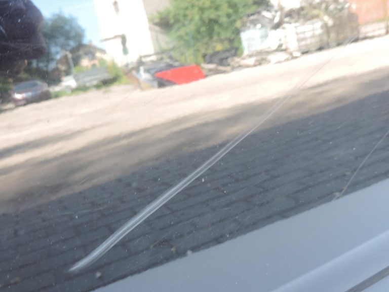 Nissan Navara II D40 priekšējā kreisā durvju apdare GN0, melna H01015X0MB