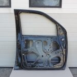 Nissan Navara II D40 priekšējā kreisā durvju apdare GN0, melna H01015X0MB
