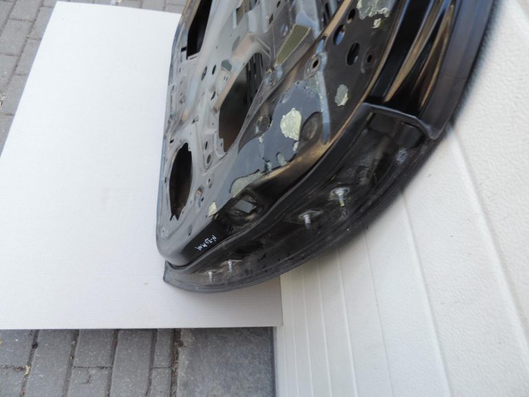 Nissan Navara II D40 priekšējā kreisā durvju apdare GN0, melna H01015X0MB