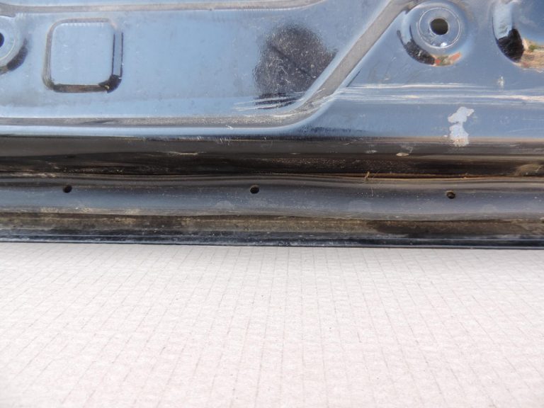 Nissan Navara II D40 priekšējā kreisā durvju apdare GN0, melna H01015X0MB