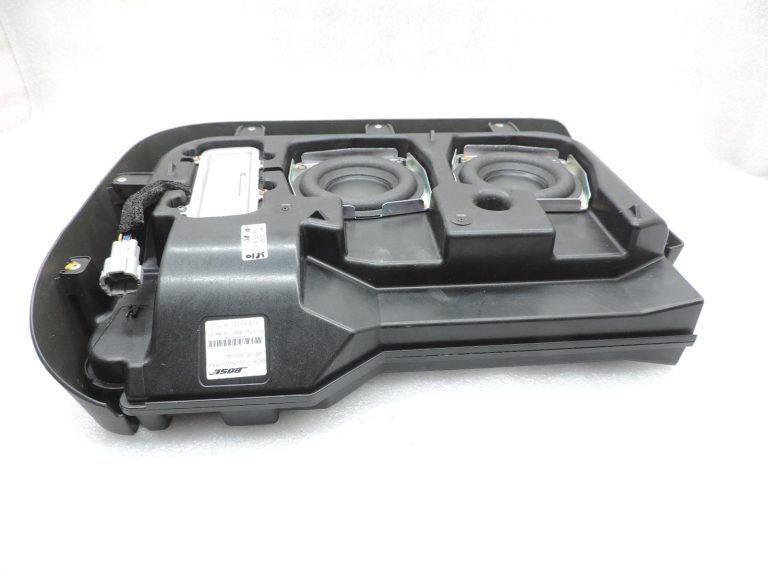 Nissan Navara II D40 Bose basu subwooferis 281705X00A