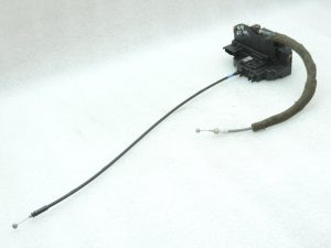 OE Nissan Navara II D40 aizmugurējās labās puses durvju slēdzene 82500EB305