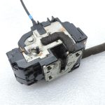 OE Nissan Navara II D40 aizmugurējās labās puses durvju slēdzene 82500EB305