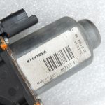 OE Nissan Navara II D40 priekšējā kreisā loga pacēlājs ar motoru 807014X00E
