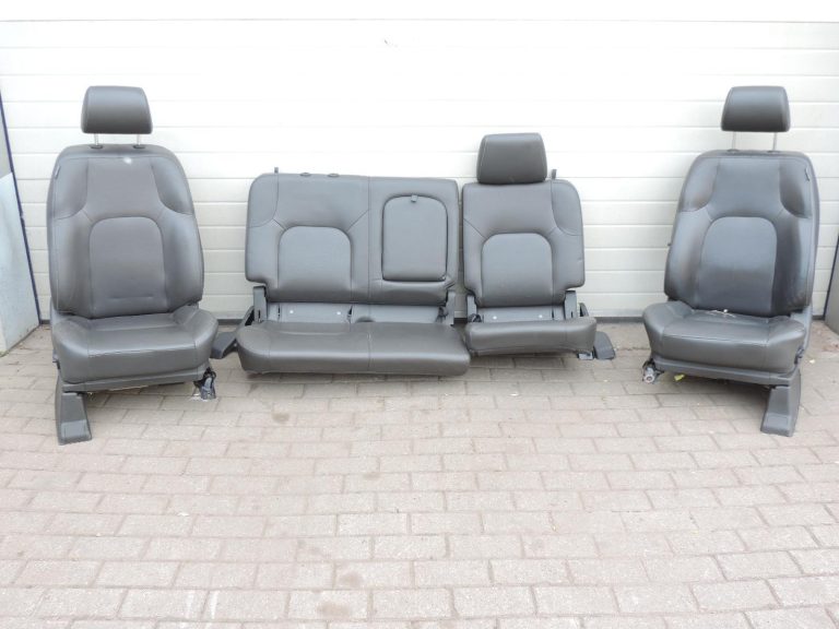 „Nissan Navara II D40“ ādas sēdekļu salona apdares komplekts